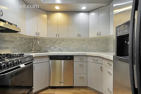 Rented by Corcoran | media 21