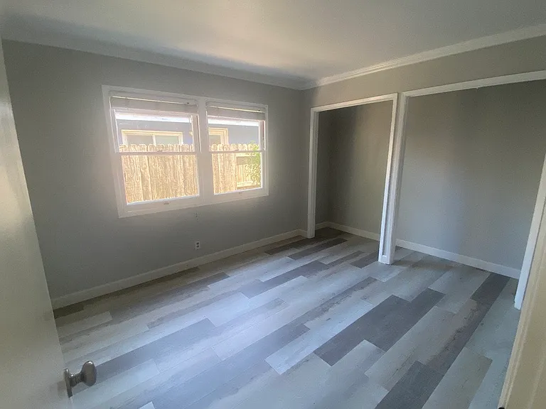 325 S Brookshire Ave — Photo 7