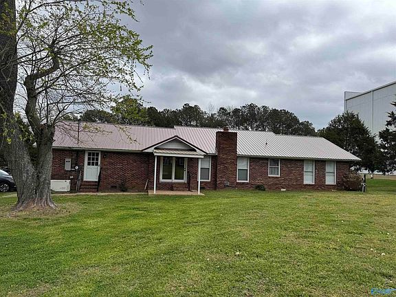 5th image of 199 Reed Rd