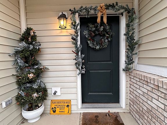 4th image of 8318 Pine Branch Ln