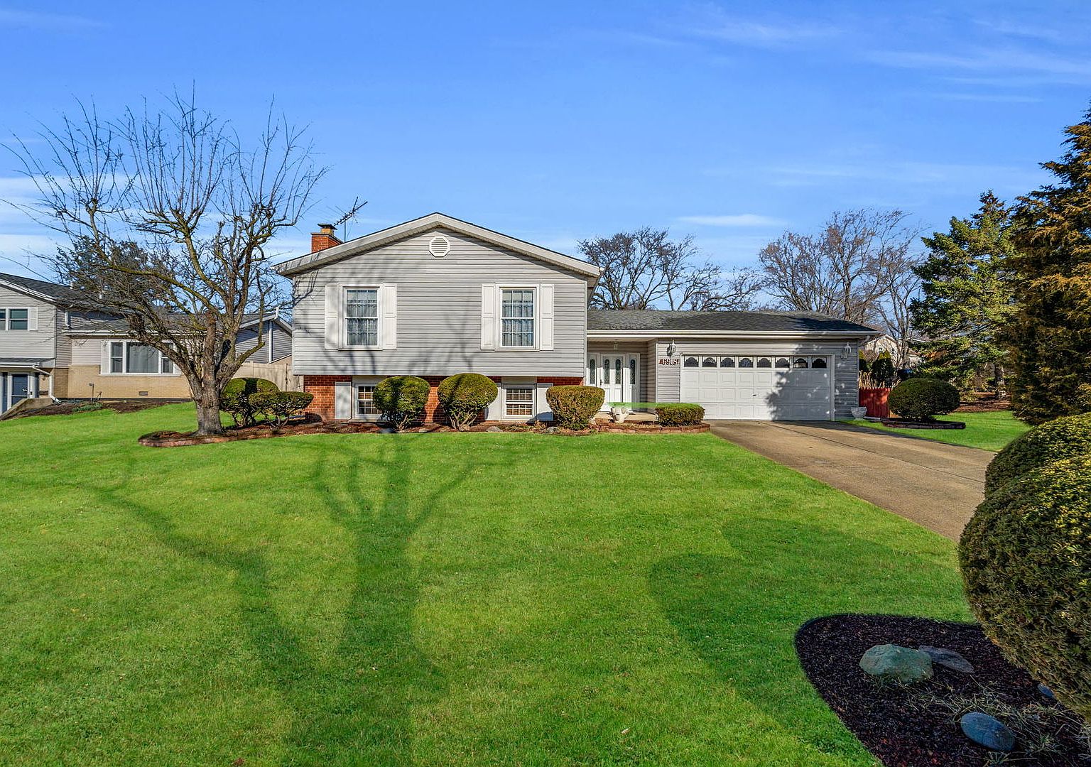 6918 Sierra Dr, Darien, IL 60561 Zillow