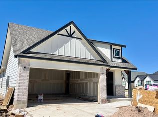 943 Coffee Mill Ln, College Station, TX 77845