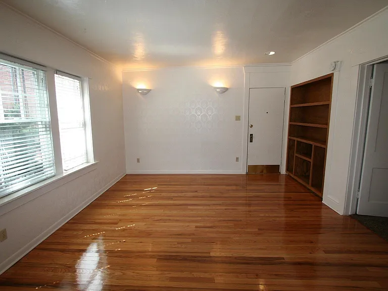 720 E 12th Ave #3 — Photo 5
