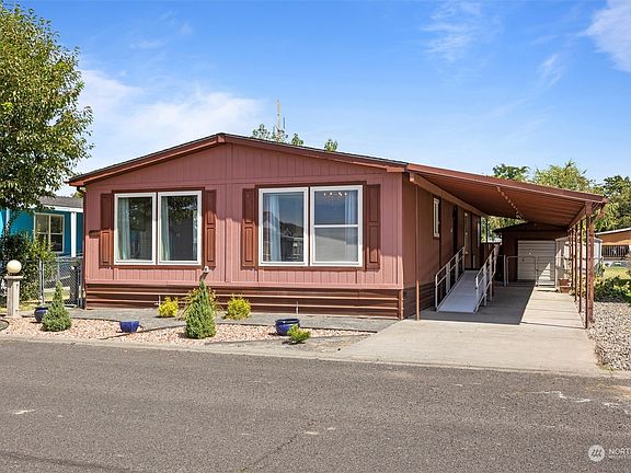 2nd image of 534 NE Fleetwood Avenue