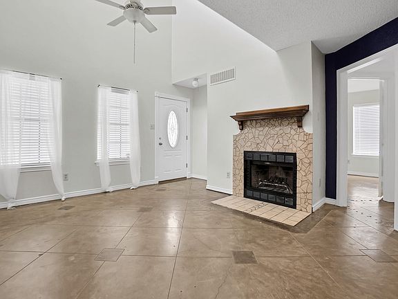 5th image of 216 Saint Marys Pl