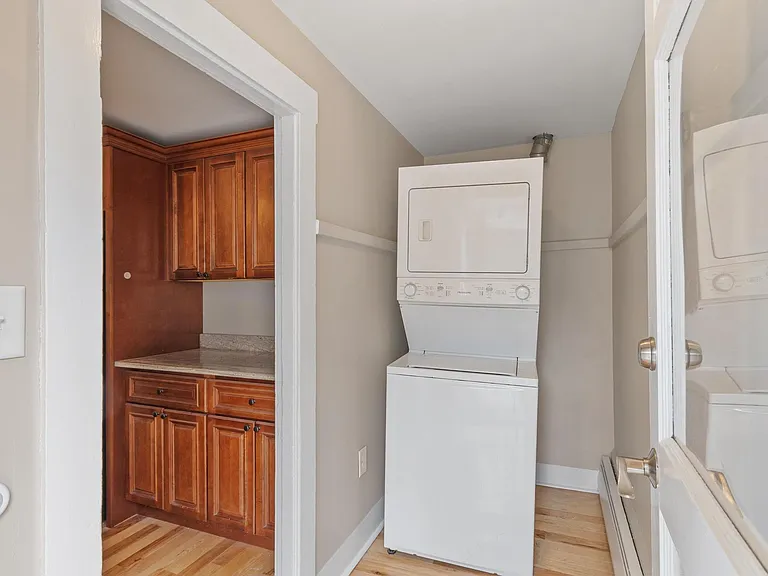 In-Unit Laundry