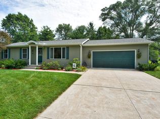 504 Albee Ln, Midland, MI 48640