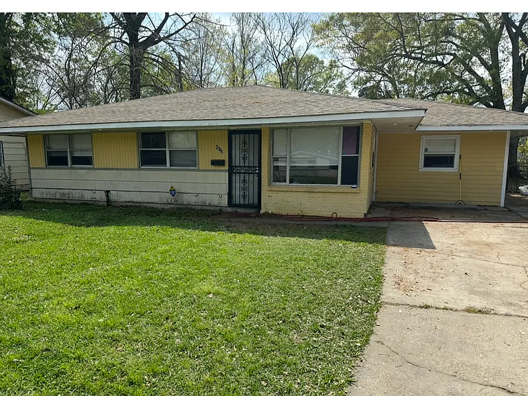 4626 E Dayton Ct — Photo 1
