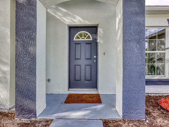 2nd image of 903 Raleigh Rd SE