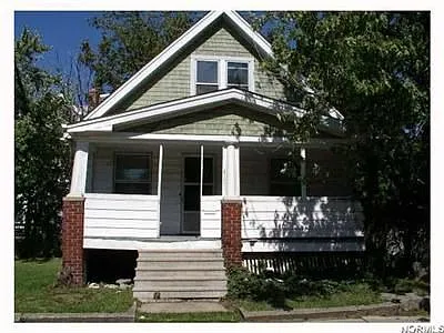 15611 Damon Ave photo 1