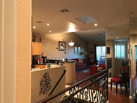 Iron railings/mirrored walls