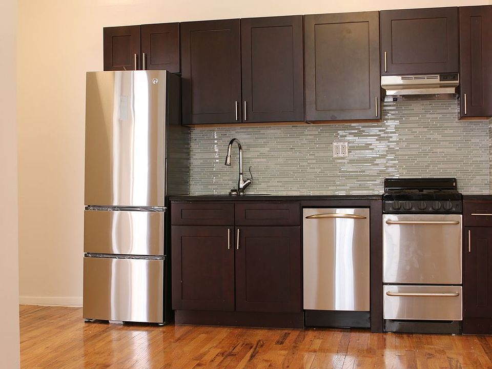 1st image of 400 E 53rd St APT 3C
