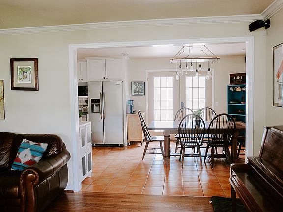 Dining room from front door