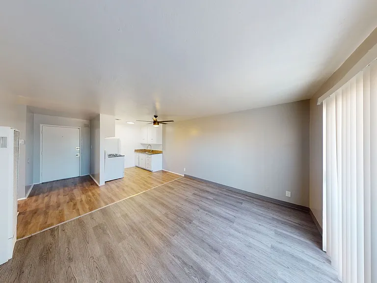 7036 MacArthur Blvd — Photo 5