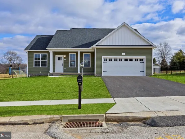 42 Lobell Rd #19, Abbottstown, PA 17301