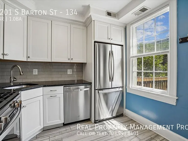 1201 S Barton St #134 — Photo 11