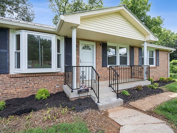 4th image of 397 Lillie Belle Ln