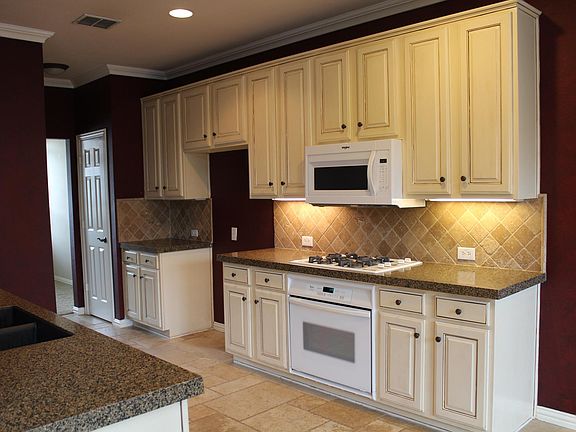 4th image of 630 Waterview Dr Lot 18