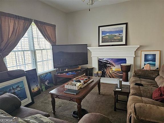 2nd image of 557 Wisteria Dr