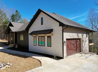 2408 Standing Meadow Dr, Young Harris, GA 30582