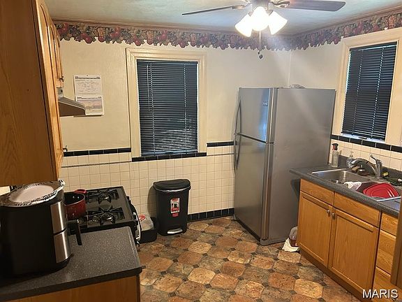 3rd image of 1468 70th St