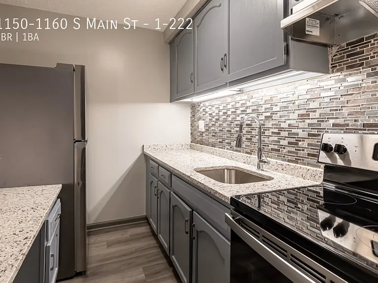 1150-1160 S Main St #1-222 — Photo 13