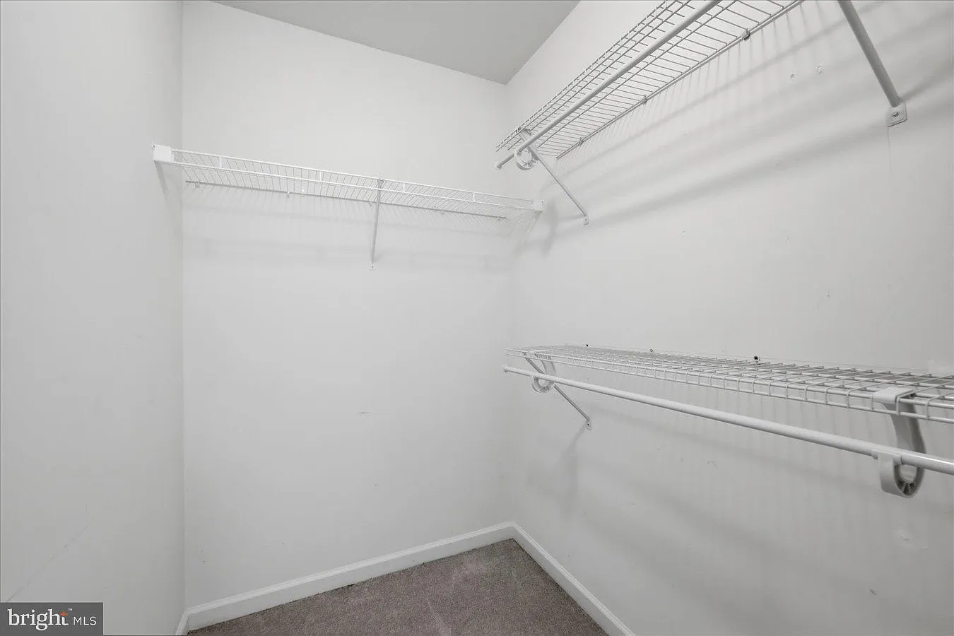 3 bed, 2.5 bath, 1504 sqft, $2,000 — Photo 2