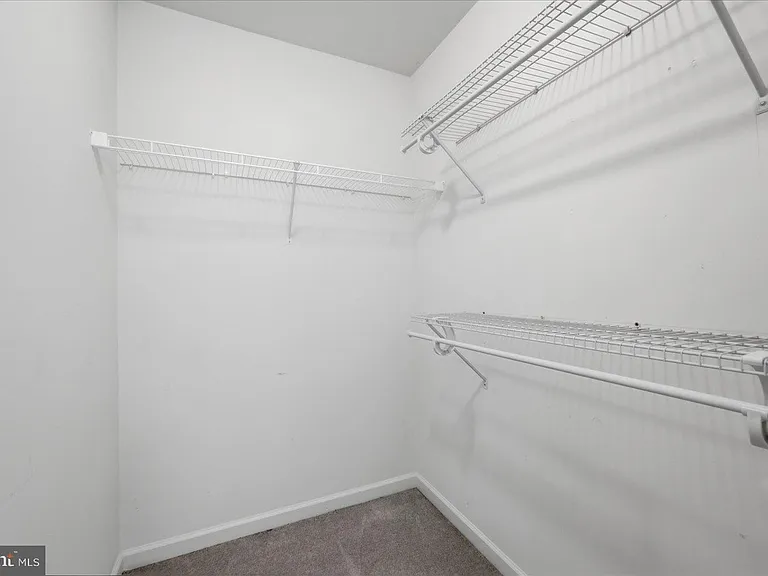 658 Thumper Dr — Photo 2