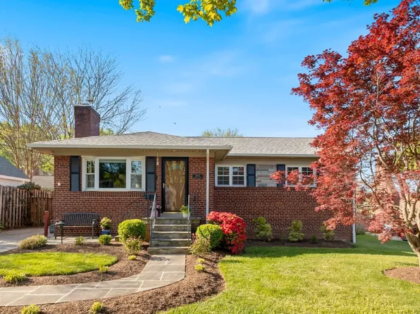 5002 Flanders Ave, Kensington, MD 20895