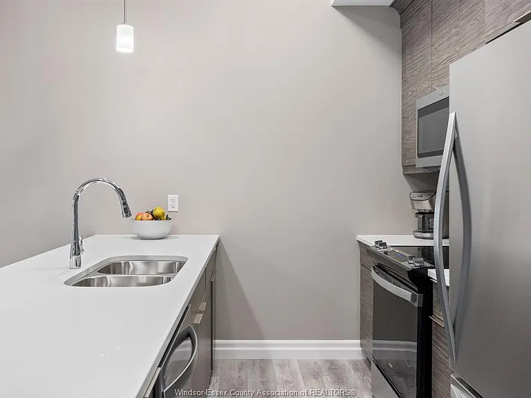 11870 Tecumseh Rd E #511 — Photo 11