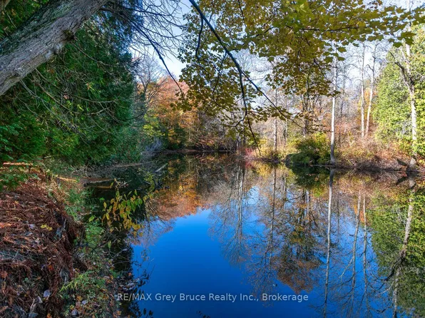 34 Riverside Pl, South Bruce Peninsula, ON N0H 2G0