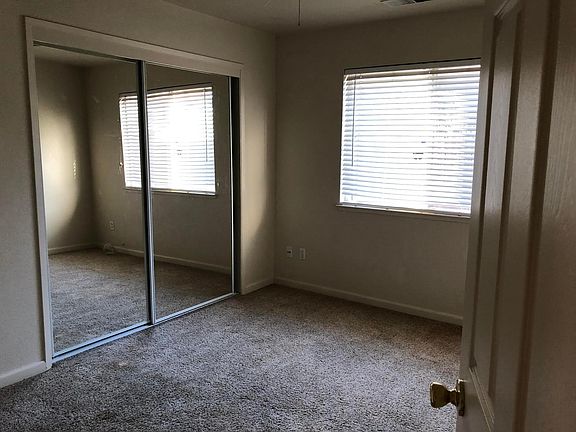 2nd image of 1212 Tawny Ln