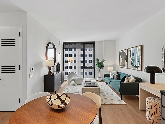 5th image of 55 Willoughby St #38B