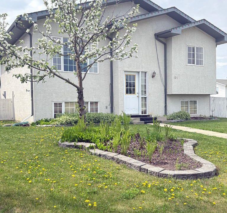 1st image of 121 Mink Creek Rd