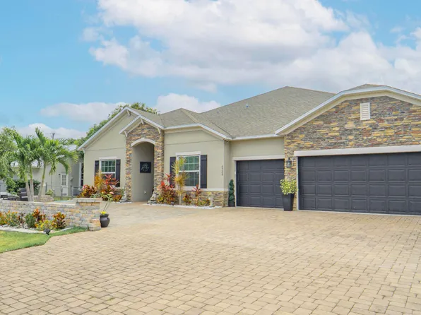 6920 NW Jorgensen Road, Port St Lucie, FL 34983
