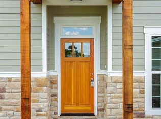 120 Audrey Ln, Hahira, GA 31632