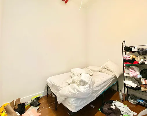 Rented by Carnegie Management Inc | media 10