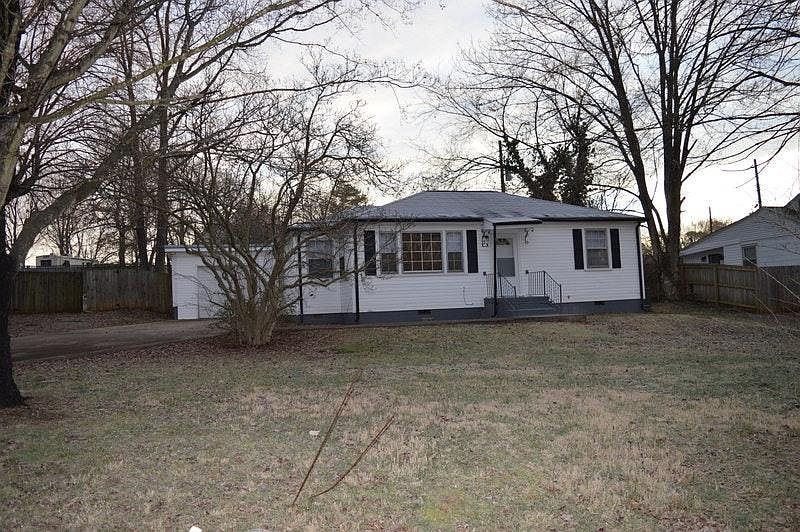 1st image of 875 Elwood Dr