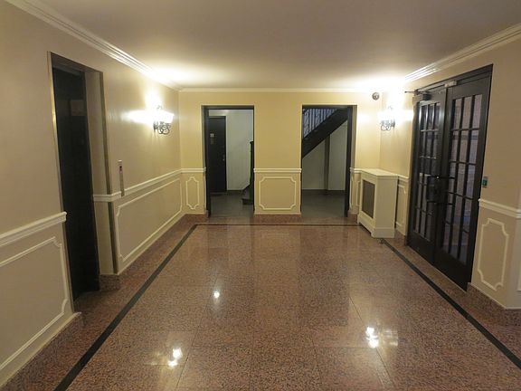 2nd image of 30 Charlton St APT 4i
