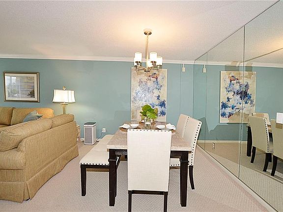 3rd image of 1556 Ocean Dr