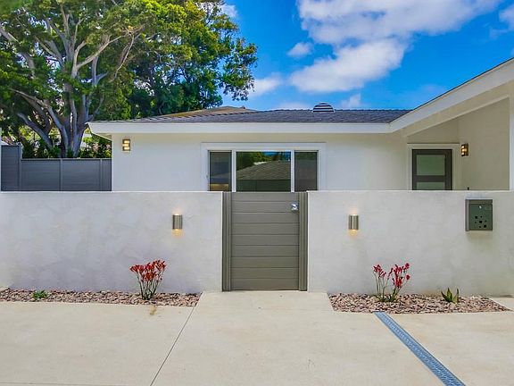 3rd image of 7924 La Jolla Shores Dr
