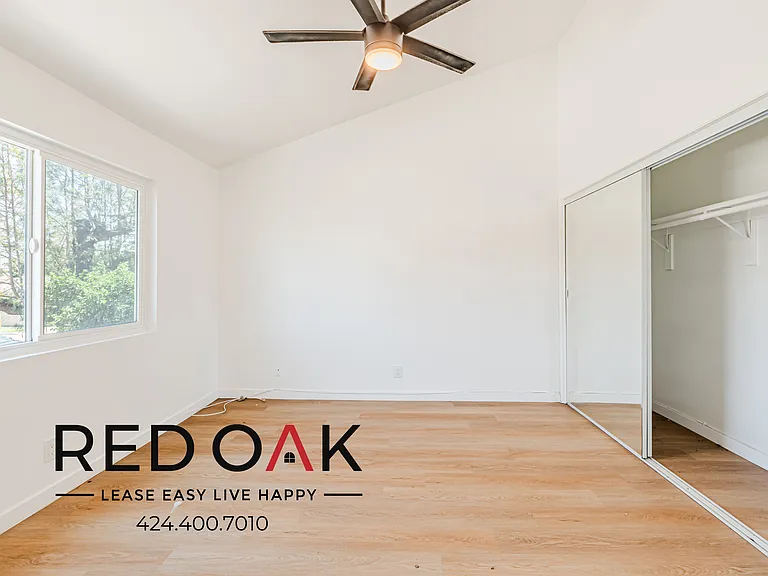 11051 Barnwall St #11 — Photo 13