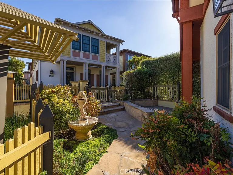 2500 Bungalow Pl — Photo 27