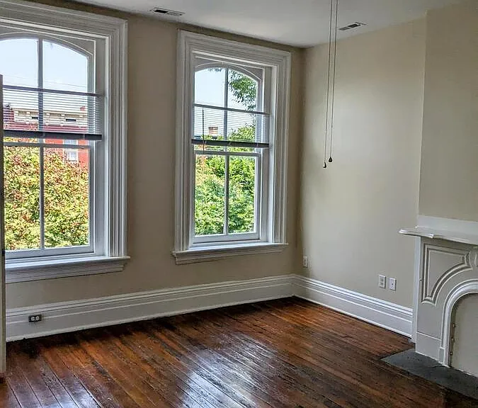 113 W Clay St #B — Photo 4