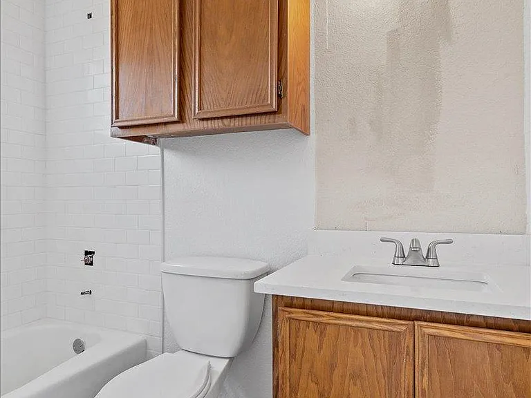 1312 Zephyr Ln — Photo 14