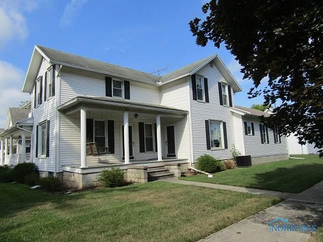 1st image of 230 N Elm St