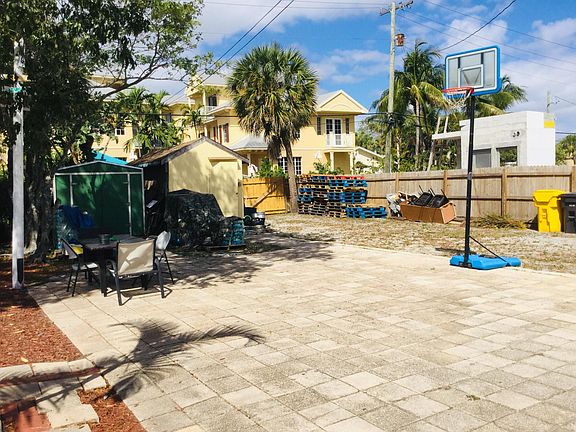2nd image of 2017 Broward Avenue S