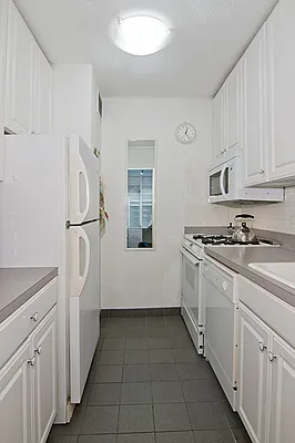 Sold by Singer New York Real Estate | media 14