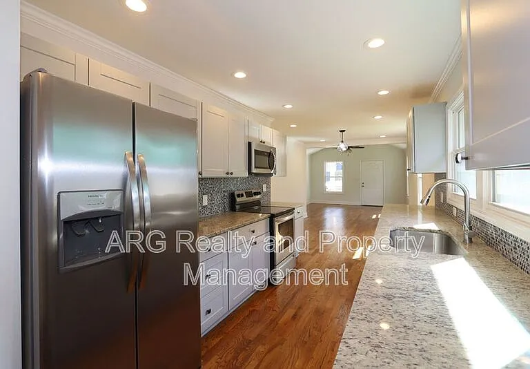 1095 Ira St SW — Photo 36