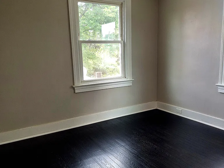 613 Belair Ave — Photo 11
